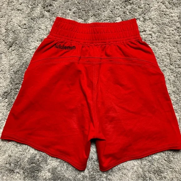 NWOT Lululemon LA High Rise Relaxed Short *Dark Red